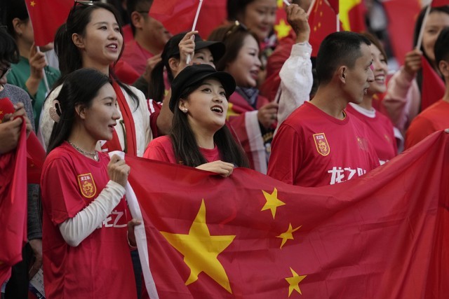 南宫NG·28(中国)官方网站全队毫无技战术可言这是“史上最差”的国足吗(图5)