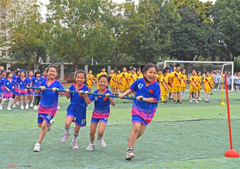 南宫28学青会丨“融合更多元、特色更鲜明、机制更持久”——基层中小学校长谈学校体(图2)
